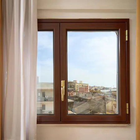 מלון Hotel Centrale סירקוזה