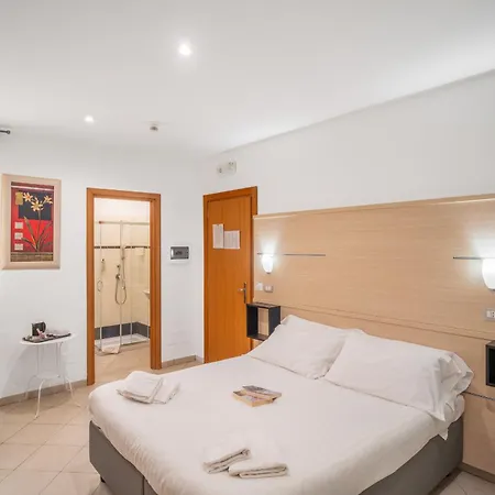 מלון Hotel Centrale