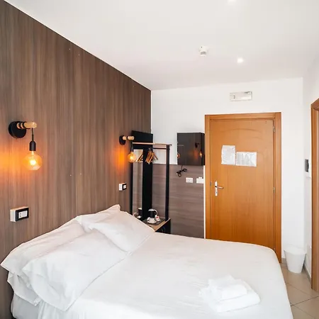 Hotel Centrale 4* סירקוזה