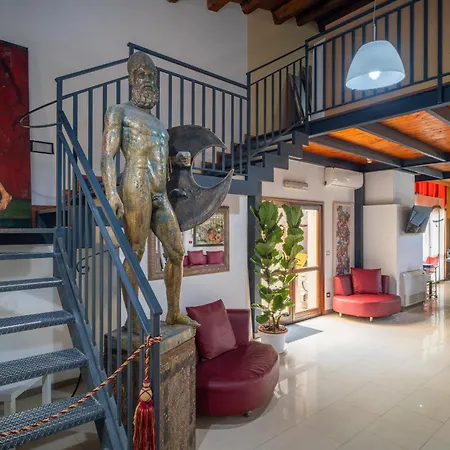 מלון Hotel Centrale