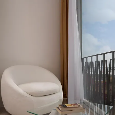 מלון Hotel Centrale סירקוזה
