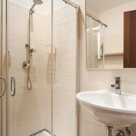 Hotel Centrale 4* סירקוזה