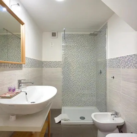 Hotel Centrale מלון סירקוזה
