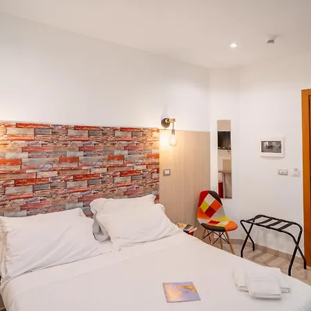 Hotel Centrale מלון סירקוזה