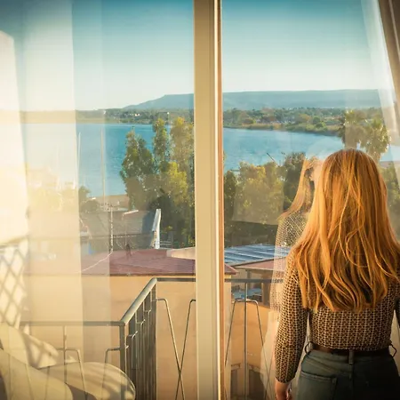 Hotel Centrale מלון 4*