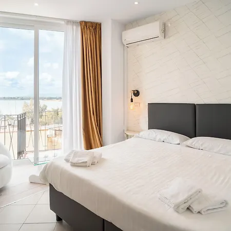 Hotel Centrale Отель 4*