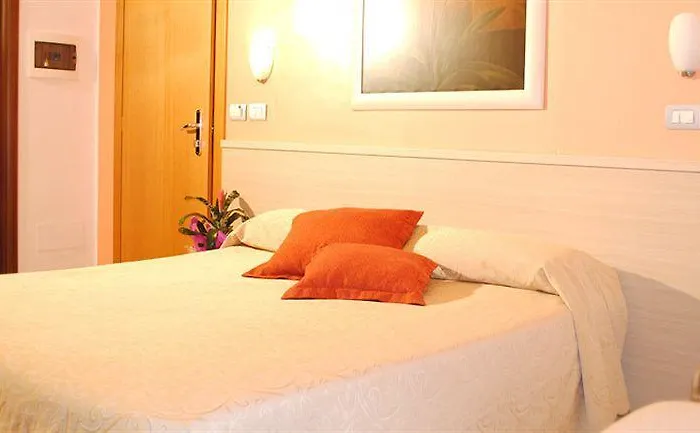 Hotel Centrale 4* Syracuse